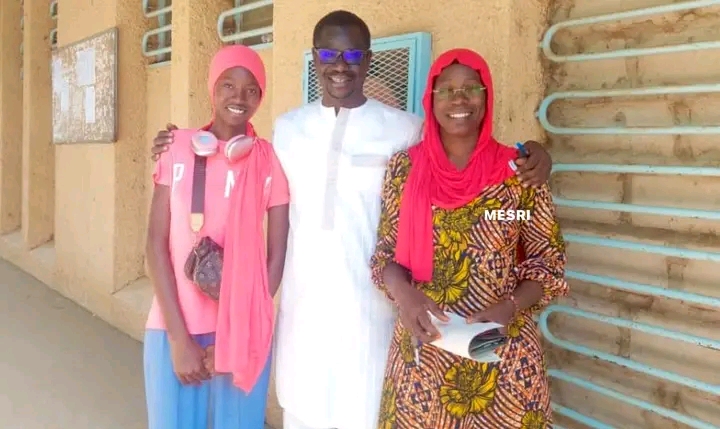 Une mère de 49 ans et sa fille décrochent ensemble le baccalauréat : un exemple de persévérance et de résilience !